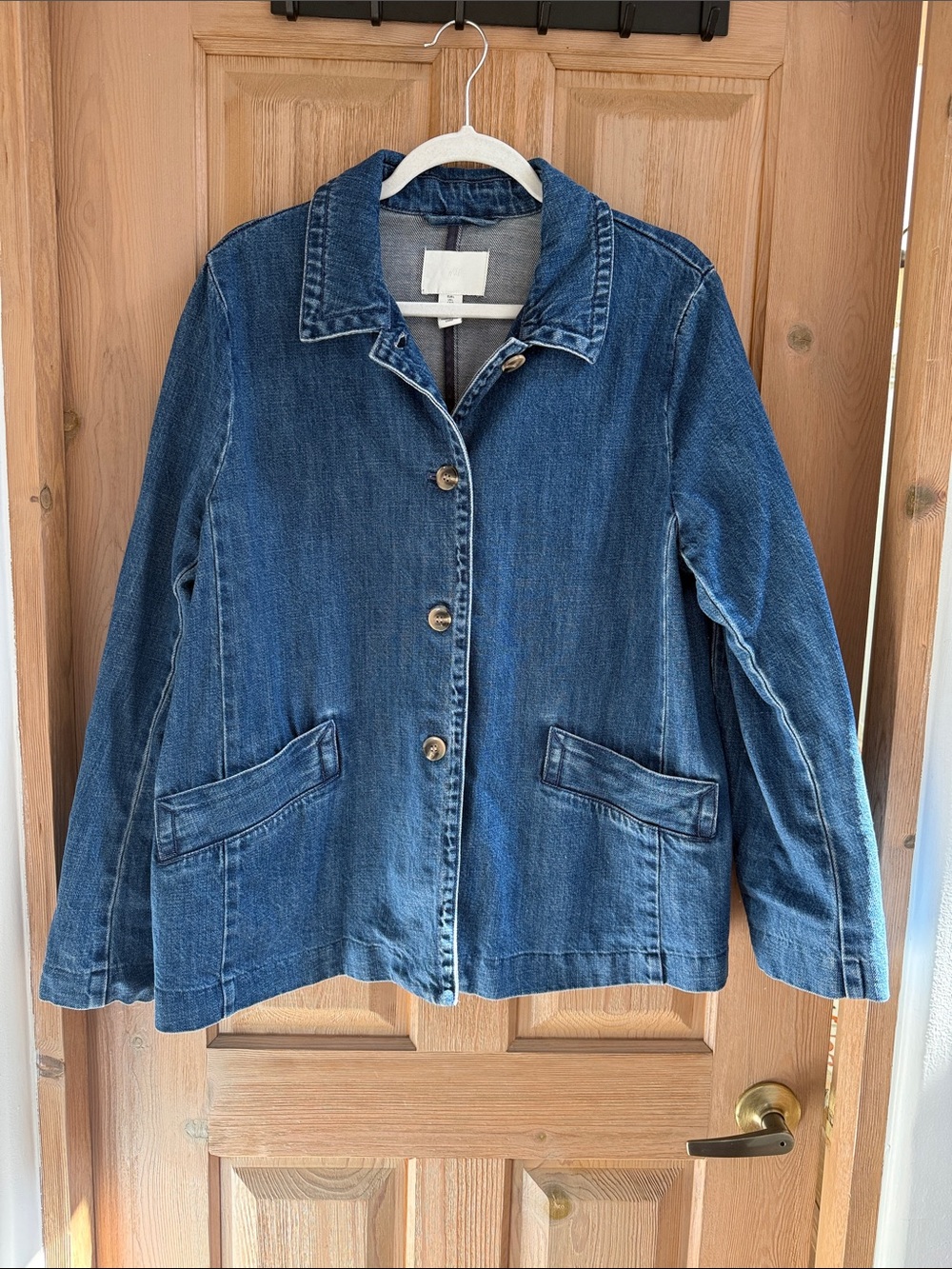 H&M Button Front Denim Jacket - Picture 3 of 6